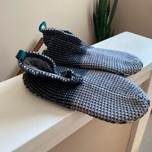 Bombas Women’s Gripper Slipper